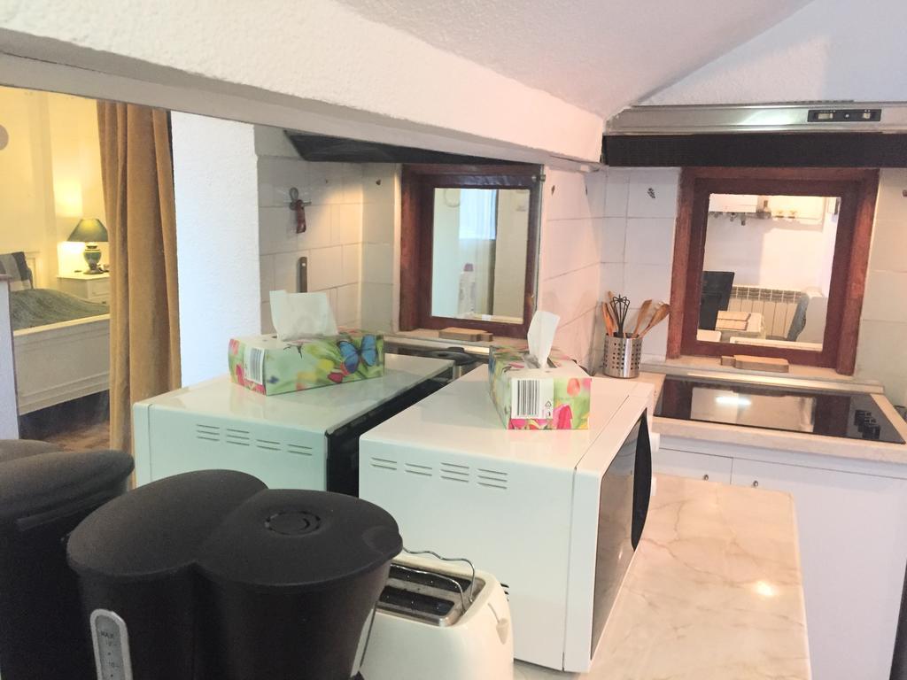 Rompromo Plus Accommodation Bukarest Exteriör bild