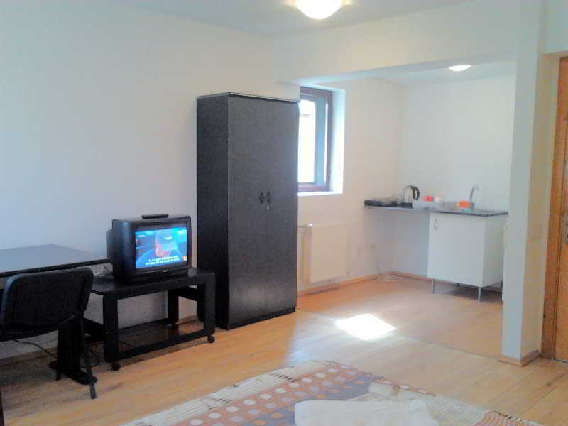 Rompromo Plus Accommodation Bukarest Exteriör bild