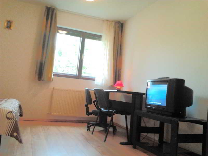 Rompromo Plus Accommodation Bukarest Exteriör bild