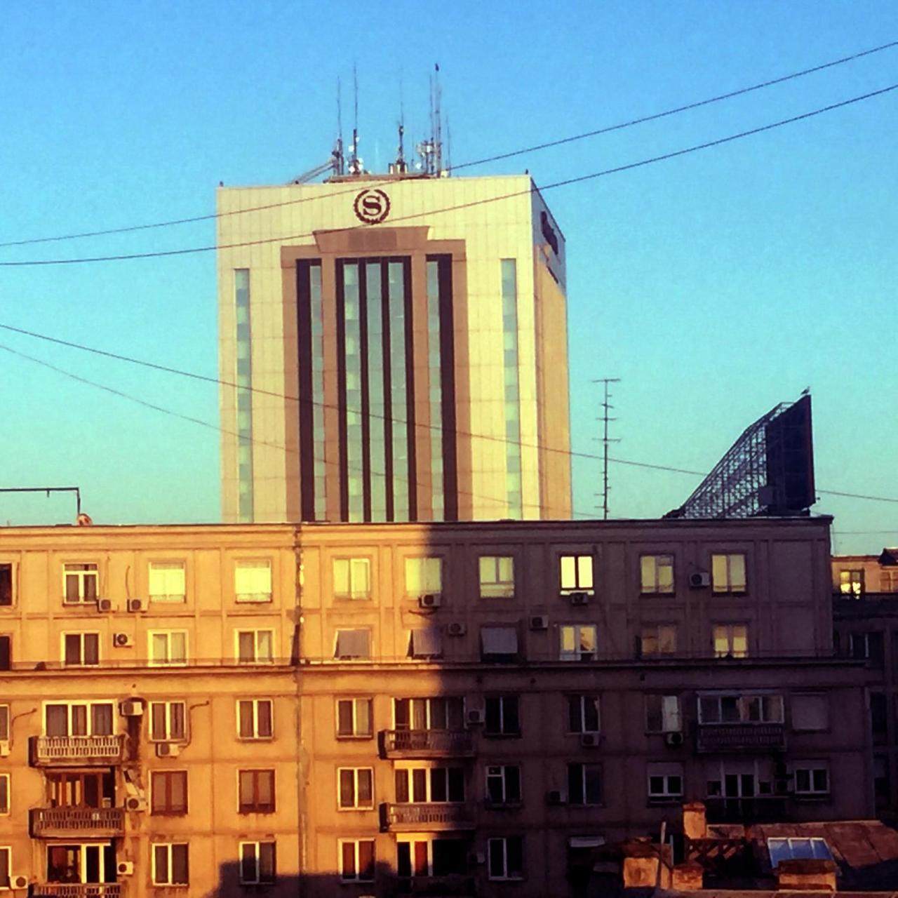 Rompromo Plus Accommodation Bukarest Exteriör bild