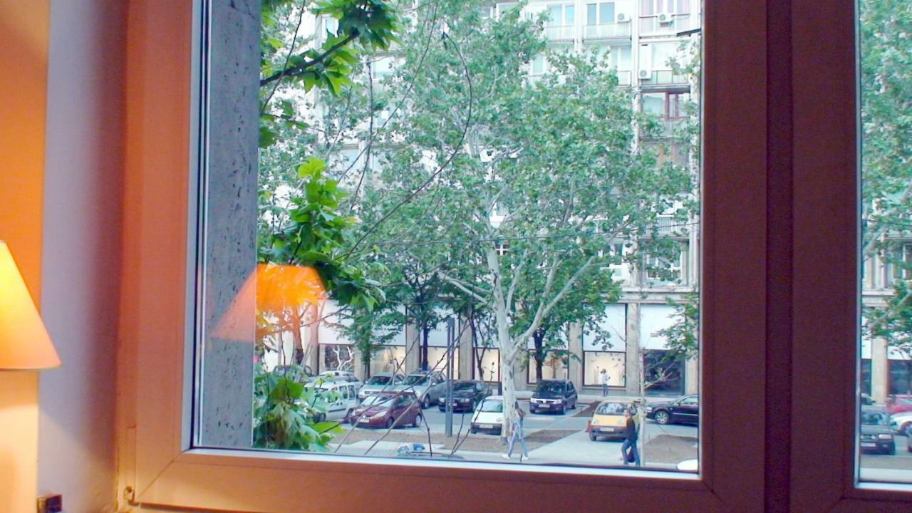 Rompromo Plus Accommodation Bukarest Exteriör bild